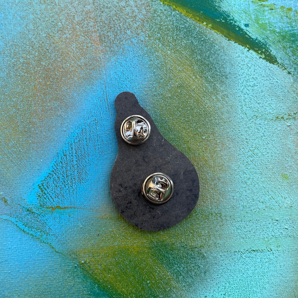 Whale Pin - Picture 3 of 6